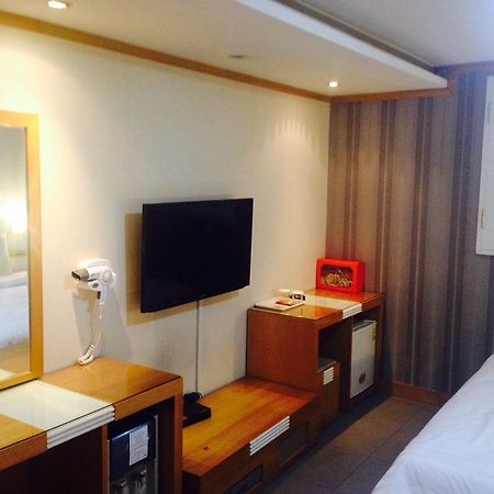 Bali Tourist Hotel Seul Esterno foto