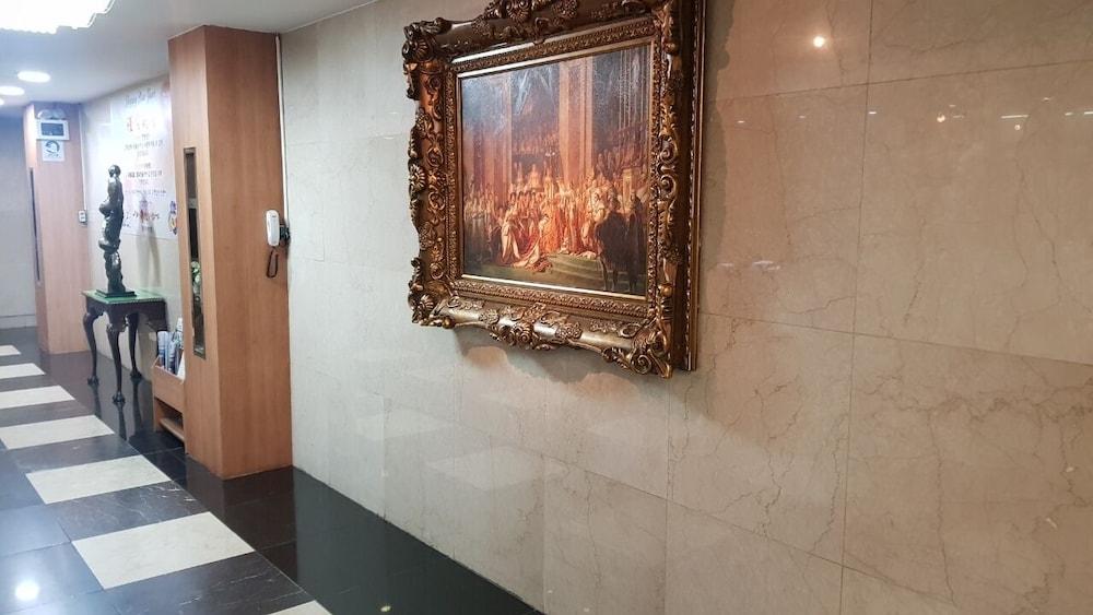 Bali Tourist Hotel Seul Esterno foto