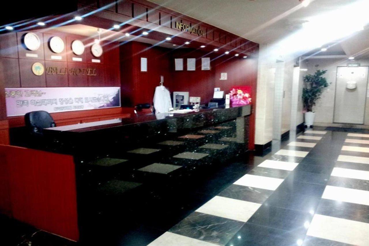 Bali Tourist Hotel Seul Esterno foto