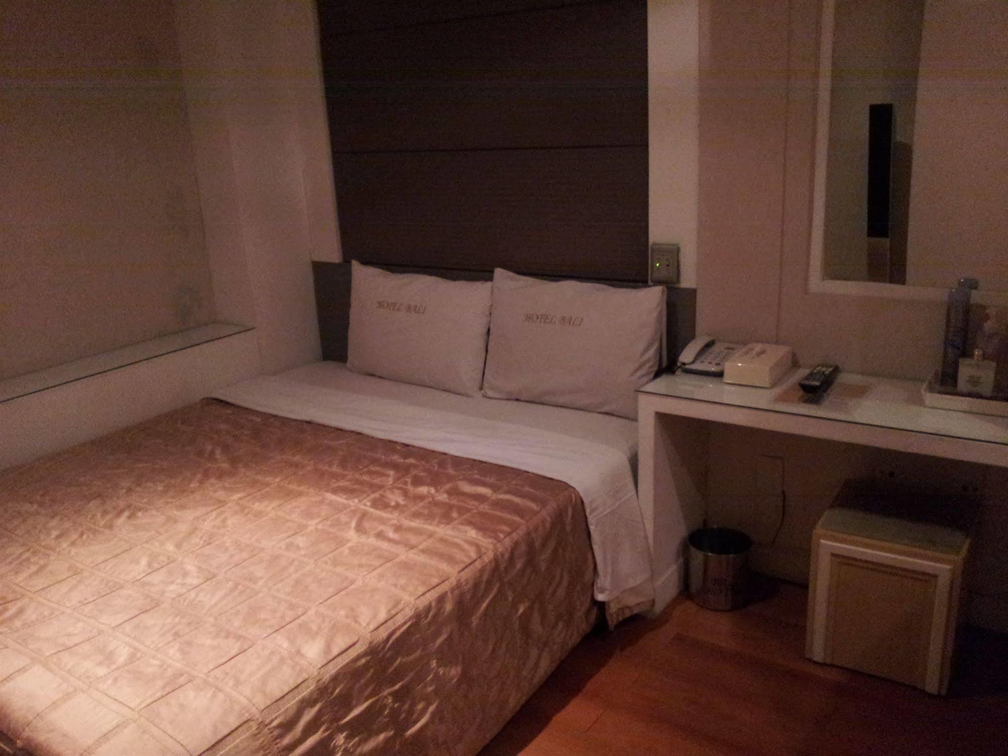Bali Tourist Hotel Seul Esterno foto