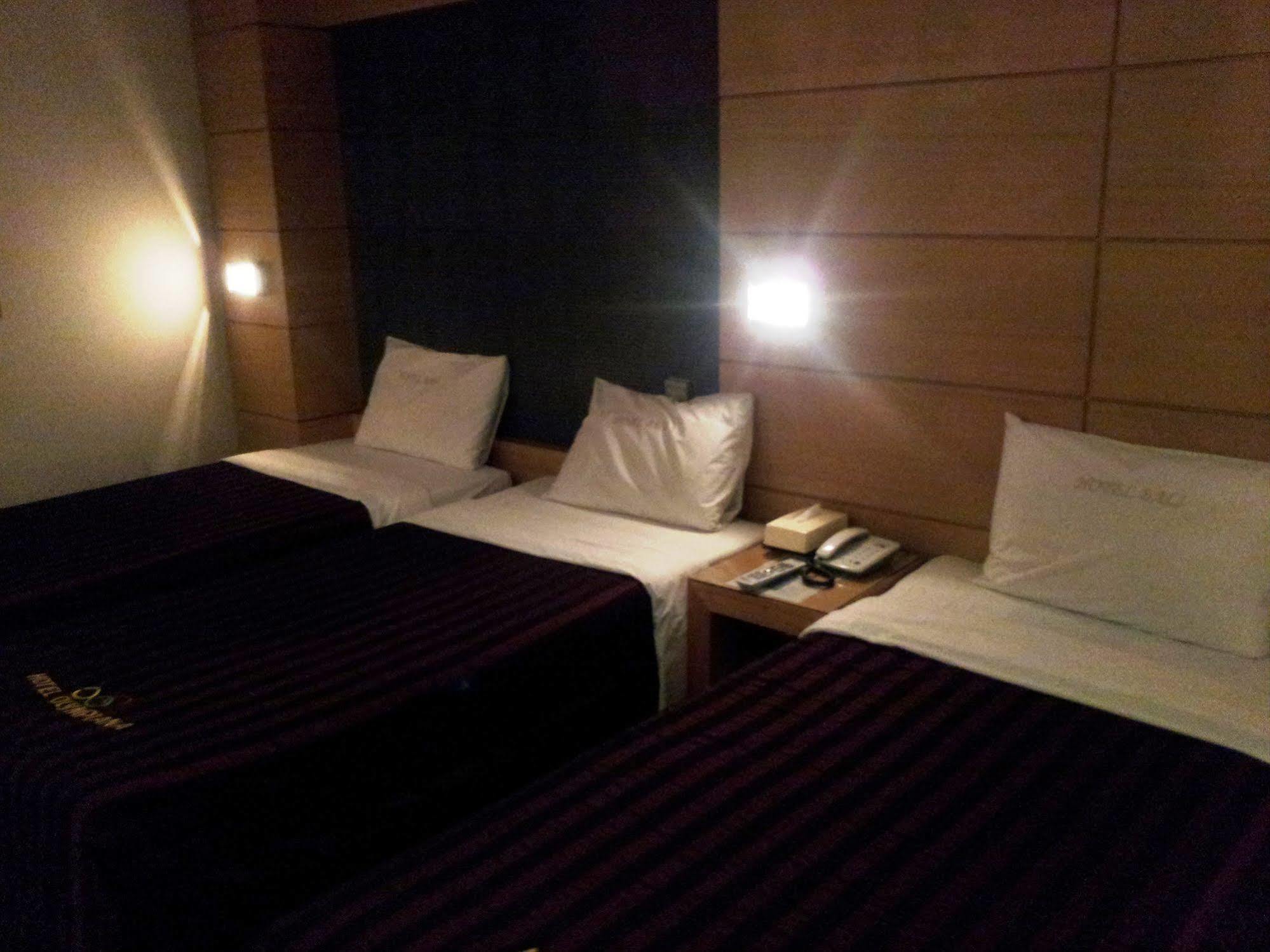 Bali Tourist Hotel Seul Esterno foto